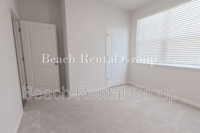 Building Photo - 246 Marauder Dr