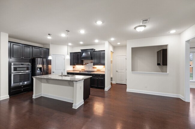 Building Photo - 3002 DaVinci Ct