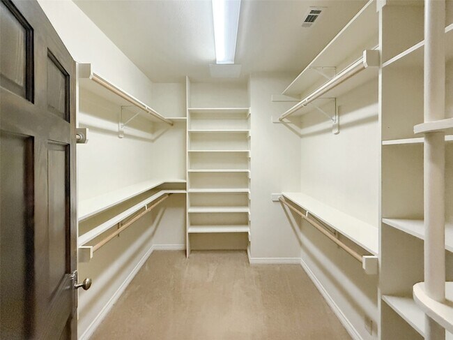 Building Photo - 1026 FM131