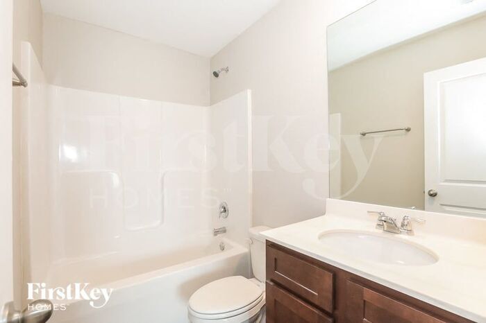 Building Photo - 974 Walnut Creek Cir