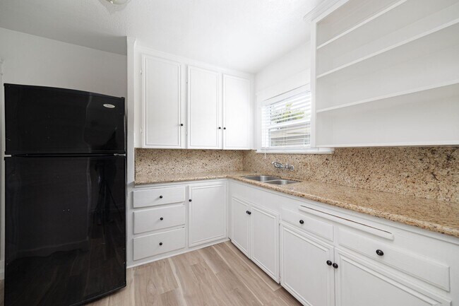 Building Photo - Cozy 2bed/1bath in Normal Heights now avai...