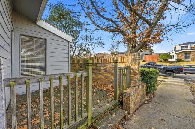 Building Photo - 2409 Sendero Trail