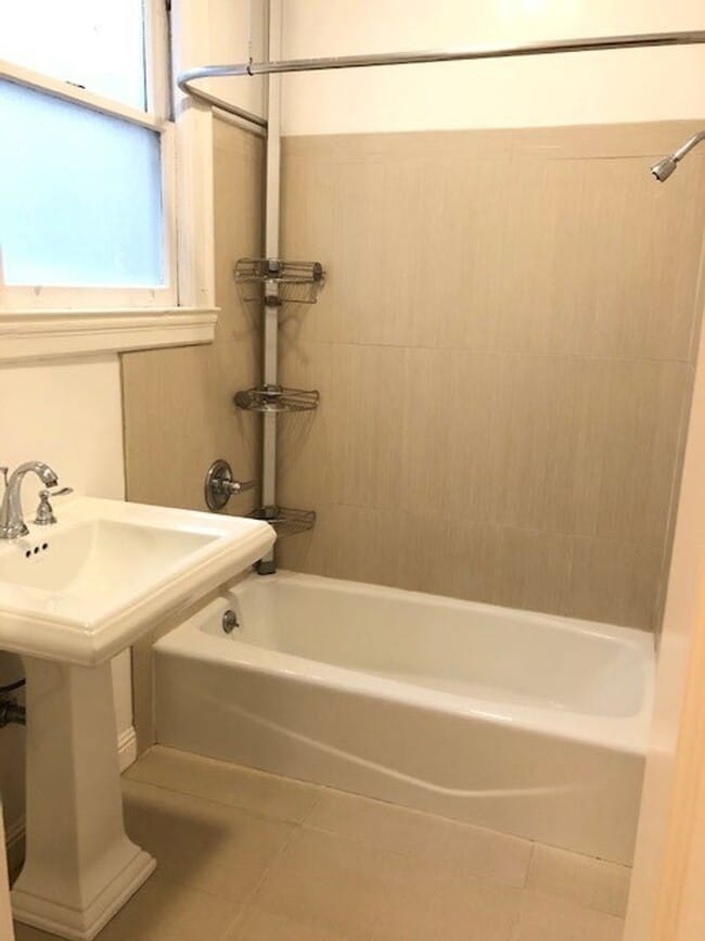 Building Photo - NML5816-20G