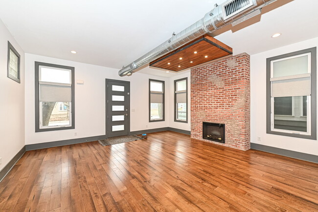 Building Photo - 1515 Olive St