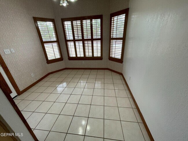 Building Photo - 6851 Rock Canyon Dr
