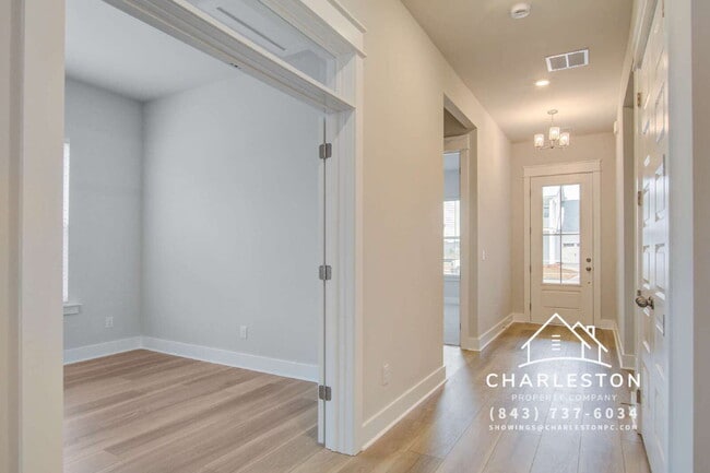 Building Photo - 412 Parish Farms Dr