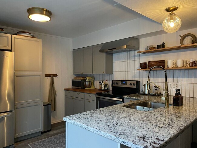 Building Photo - Spacious 2bed/2bath Condo in Aurora