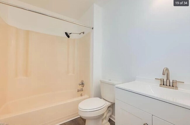 Building Photo - 2 bedroom 2 full bath condo close to the b...