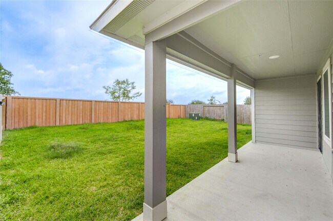 Building Photo - 31818 Melkridge Rd