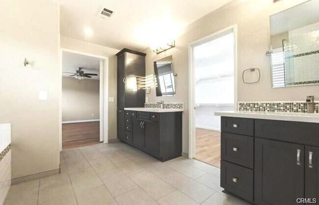 Building Photo - 29056 Barcelona Ct