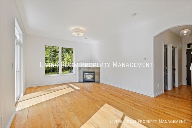 Building Photo - 2908 NE 88th Pl