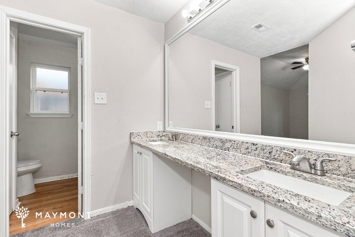 Building Photo - 8203 Valeta Dr