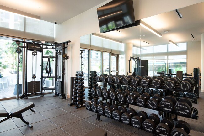 Building Photo - SKY ALA MOANA ONE BEDROOM AVAILABLE NOW