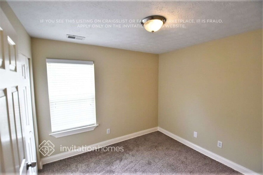 Building Photo - 7128 Ambercrest Ct