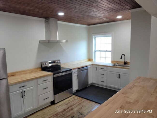 Building Photo - 4119 Barrancas Ave