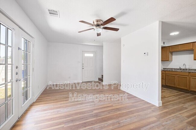 Building Photo - 2217 Mission Hill Dr