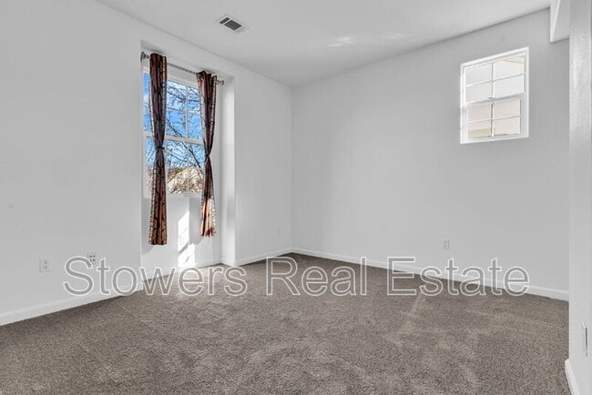 Building Photo - 4685 Malayan St