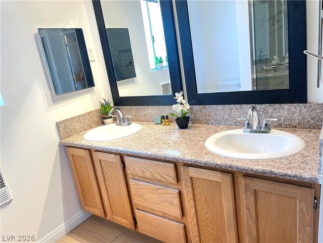 Building Photo - 428 S Beaumont St