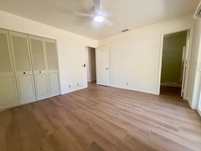 Building Photo - 6956 Meadow Wood Trail