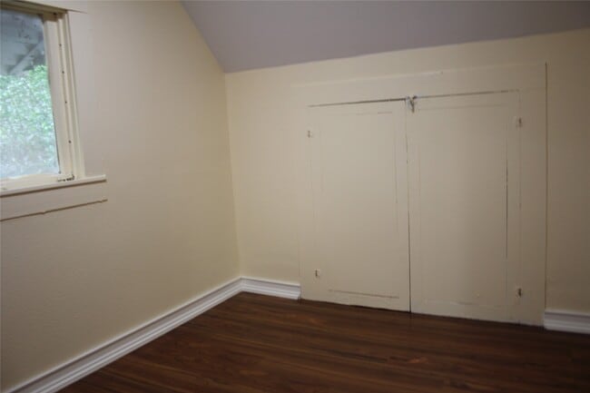 Building Photo - 7540 Ashburn St