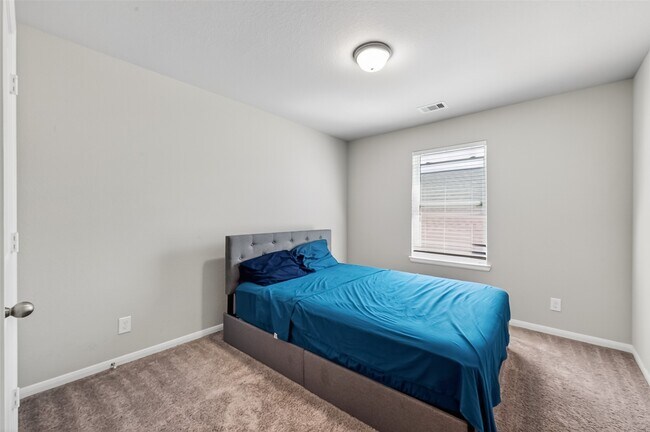 Building Photo - 205 Bonita Beach Dr