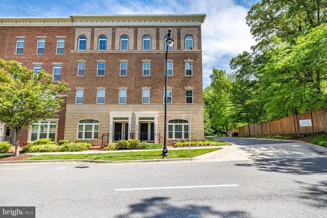Building Photo - 458 Exchange Avenue