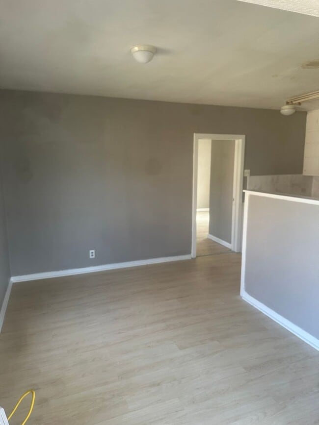 Building Photo - North Waco 3/1