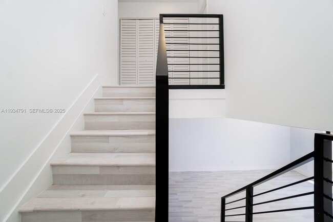 Building Photo - 4311 NW 115th Ave