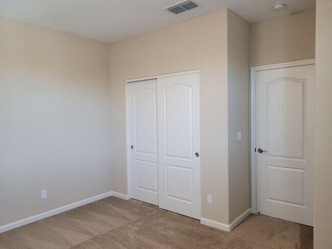 Building Photo - 7601 Dennis Wallace Ln