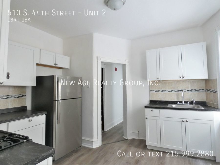 Building Photo - 510 S 44th St