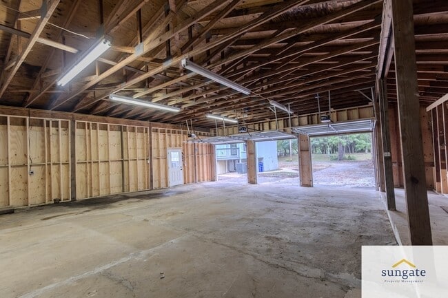 Building Photo - 11319 Harding Rd