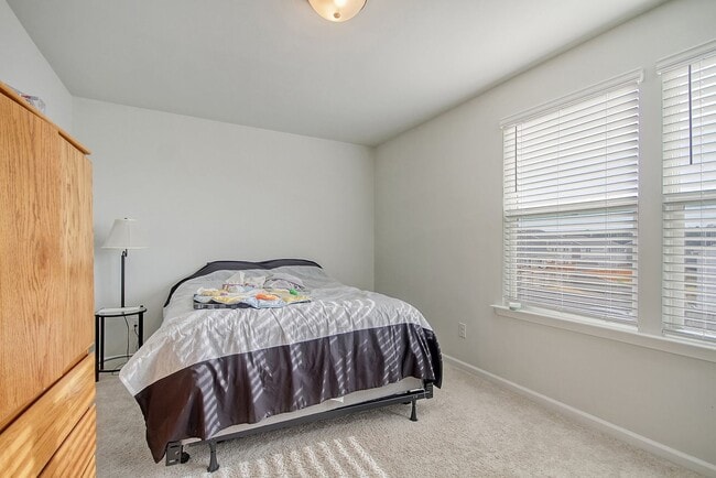 Building Photo - Spacious Moncks Corner Home