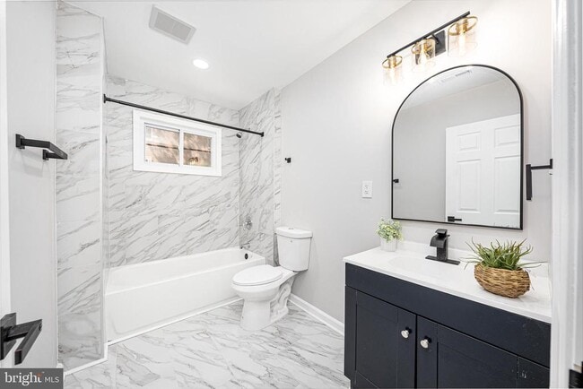 Building Photo - 2800 Upshur St