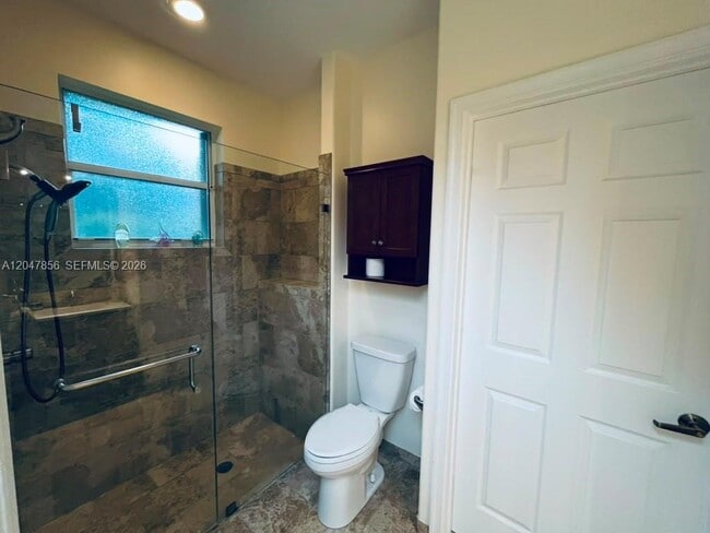 Building Photo - 3960 Osprey Ct