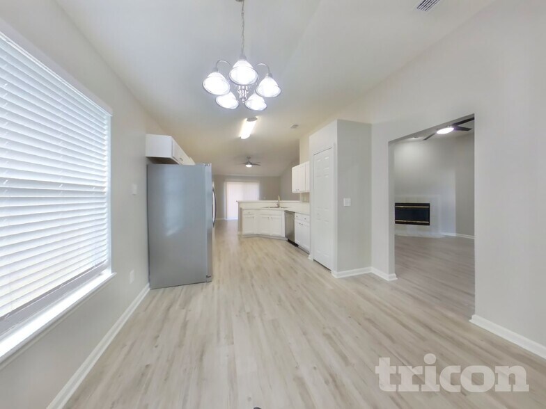 Building Photo - 2990 Brittany Bluff Dr