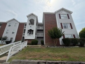 Building Photo - 200 Waterdown Dr