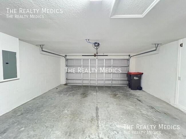 Building Photo - 3749 SE 135th Ln