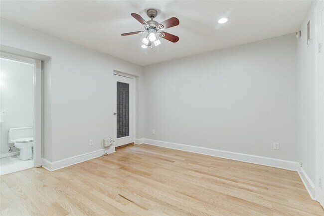 Building Photo - 465 Jersey Ave