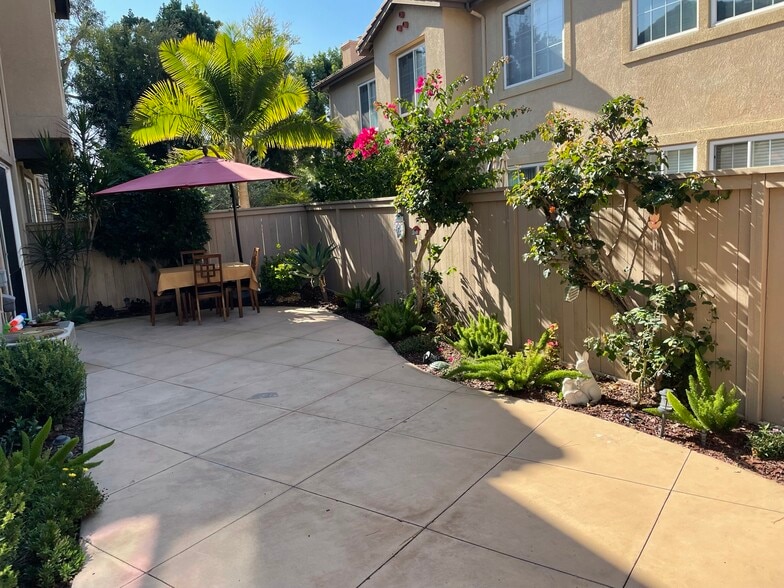 Building Photo - 21 Bradford