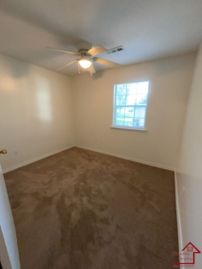 Building Photo - 157 Bybee Woods Dr