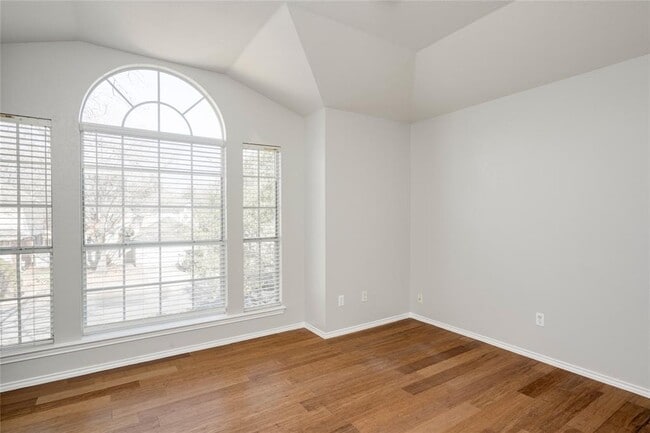 Building Photo - 13441 Gent Dr