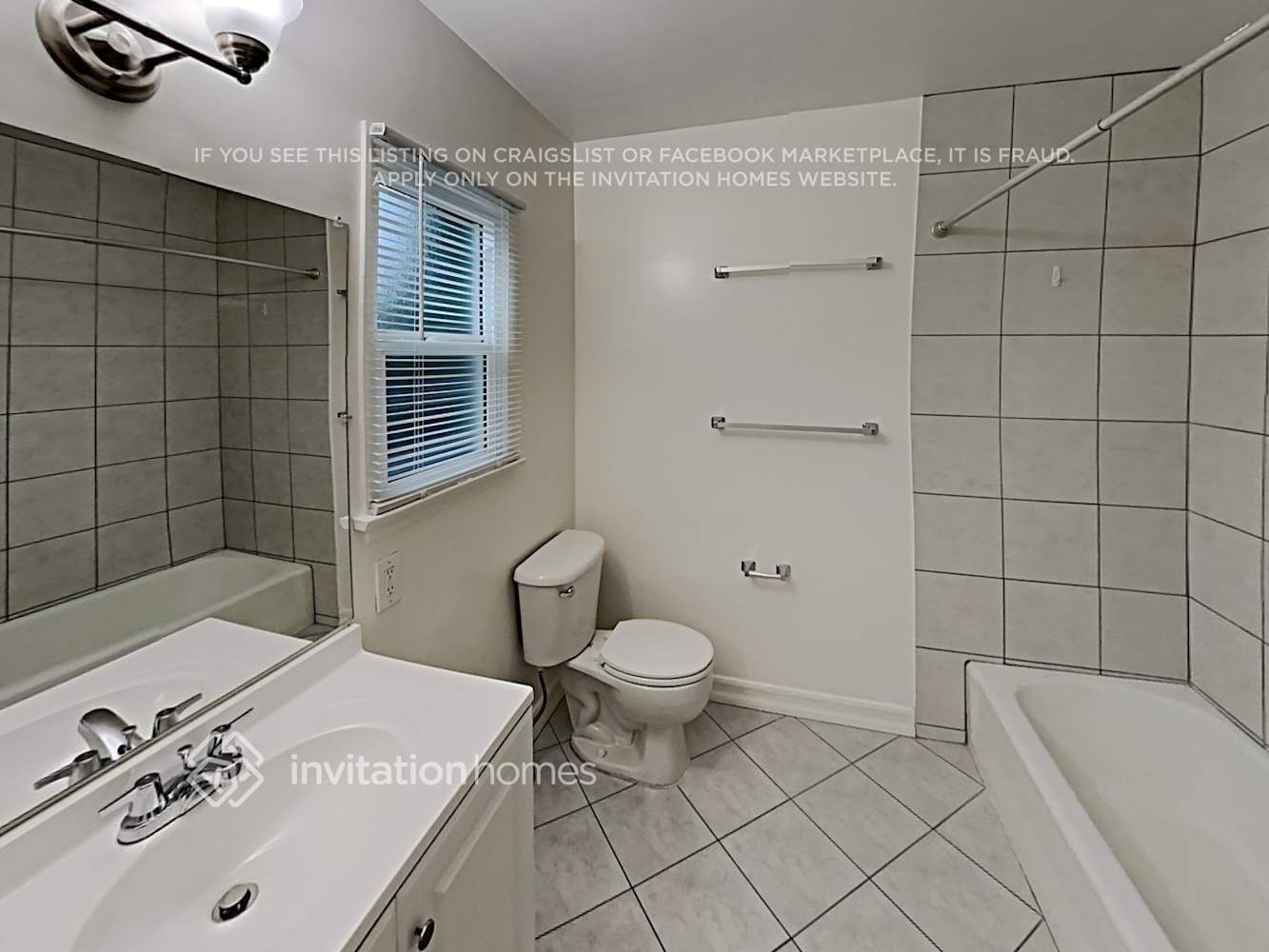 Building Photo - 15042 Romar St