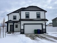 Building Photo - Stunning 3 Bed, 2.5 Bath Home in Spokane Valley!