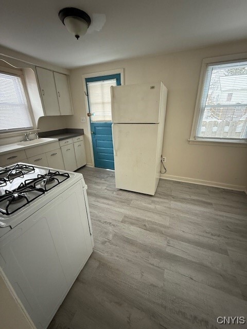 Building Photo - 103 Drexler Ave S