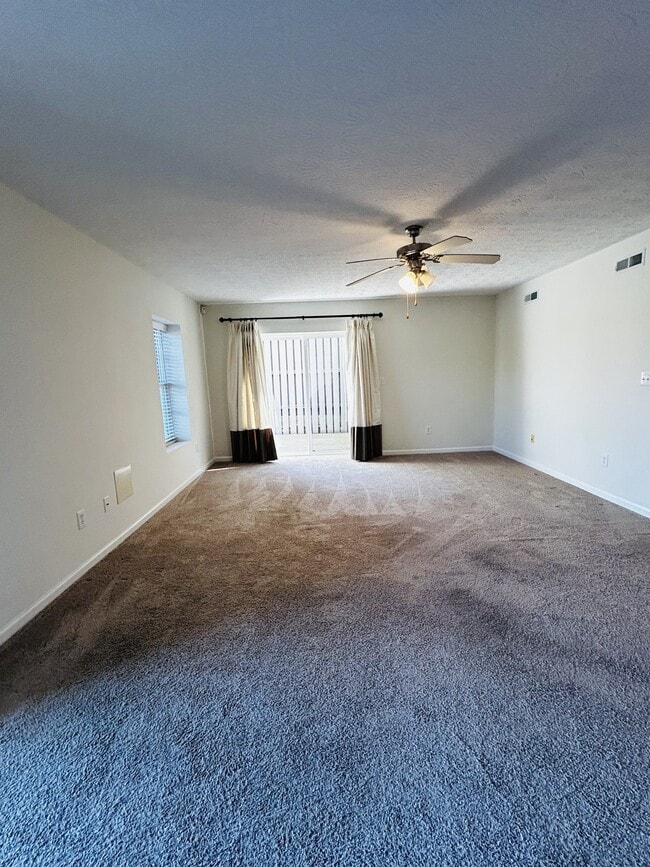 Building Photo - 29 Rosewood Ct