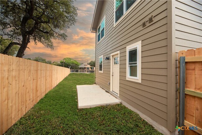 Building Photo - 1165 Eagle Flight Dr