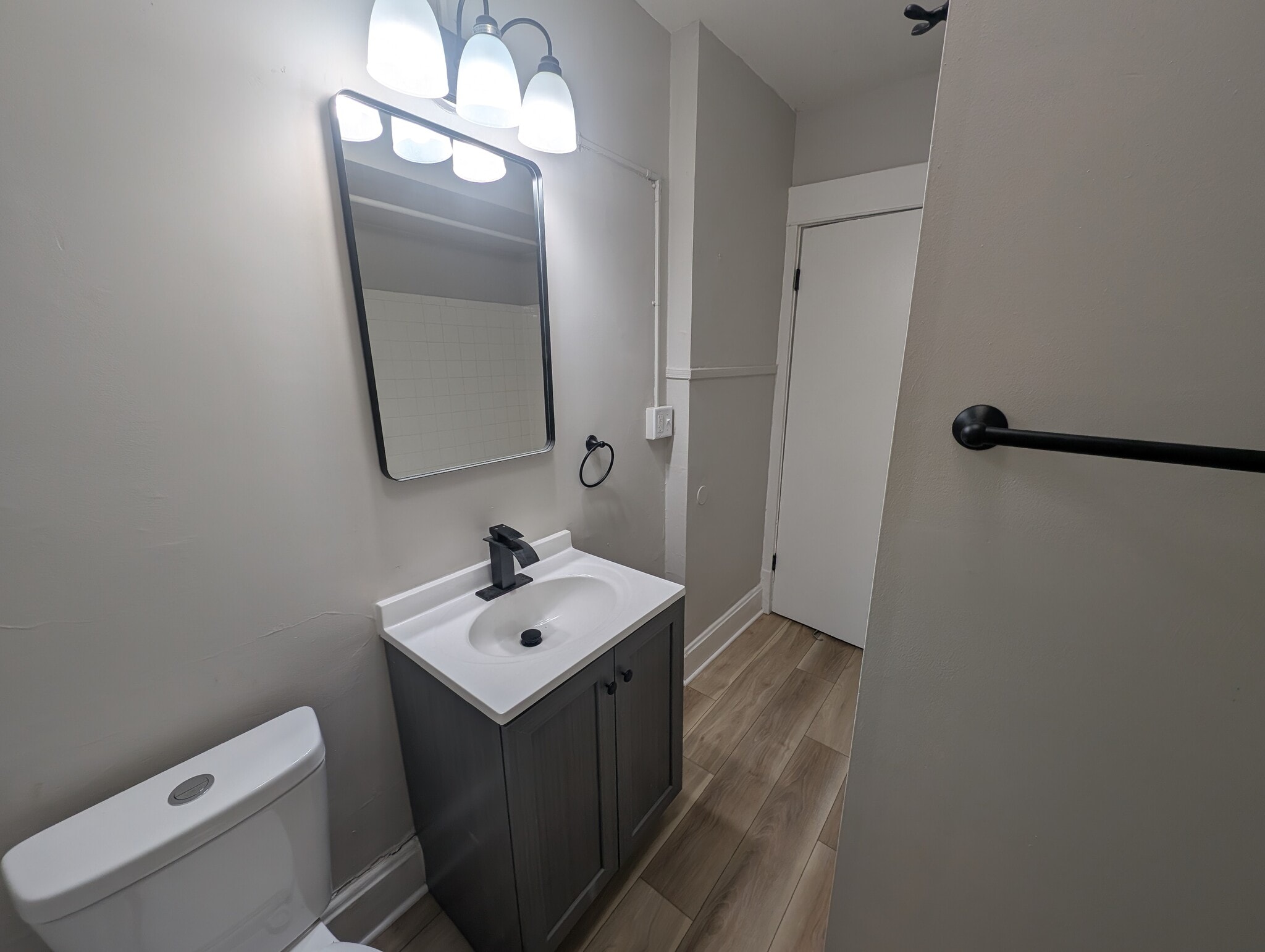 Building Photo - 940 Studer Ave