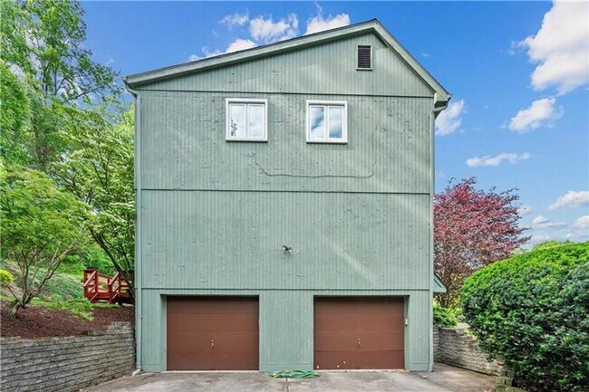 Building Photo - 4-Bedroom Home with 2 Full + 2 Half Baths ...