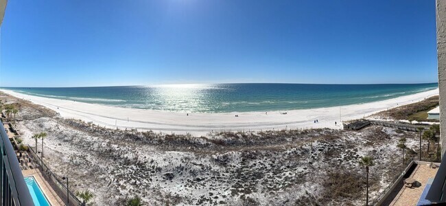 Building Photo - Views! Gorgeous, upgraded penthouse condo at The Breakers