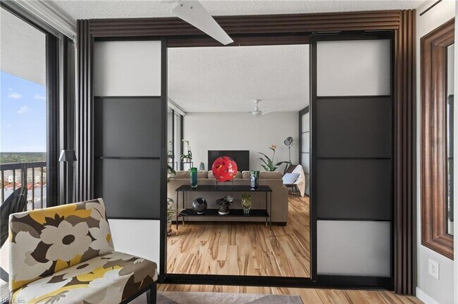 Building Photo - 3288 Page Ave